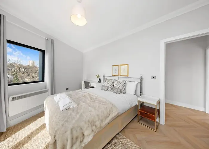 3Bed Penthouse 10Min To Wimbledon Tennis Courts